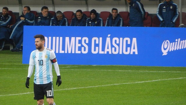 Football Clip · Vidara 05